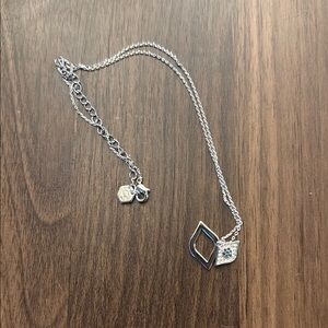 Elegant Silver Necklace with Geometric Pendant